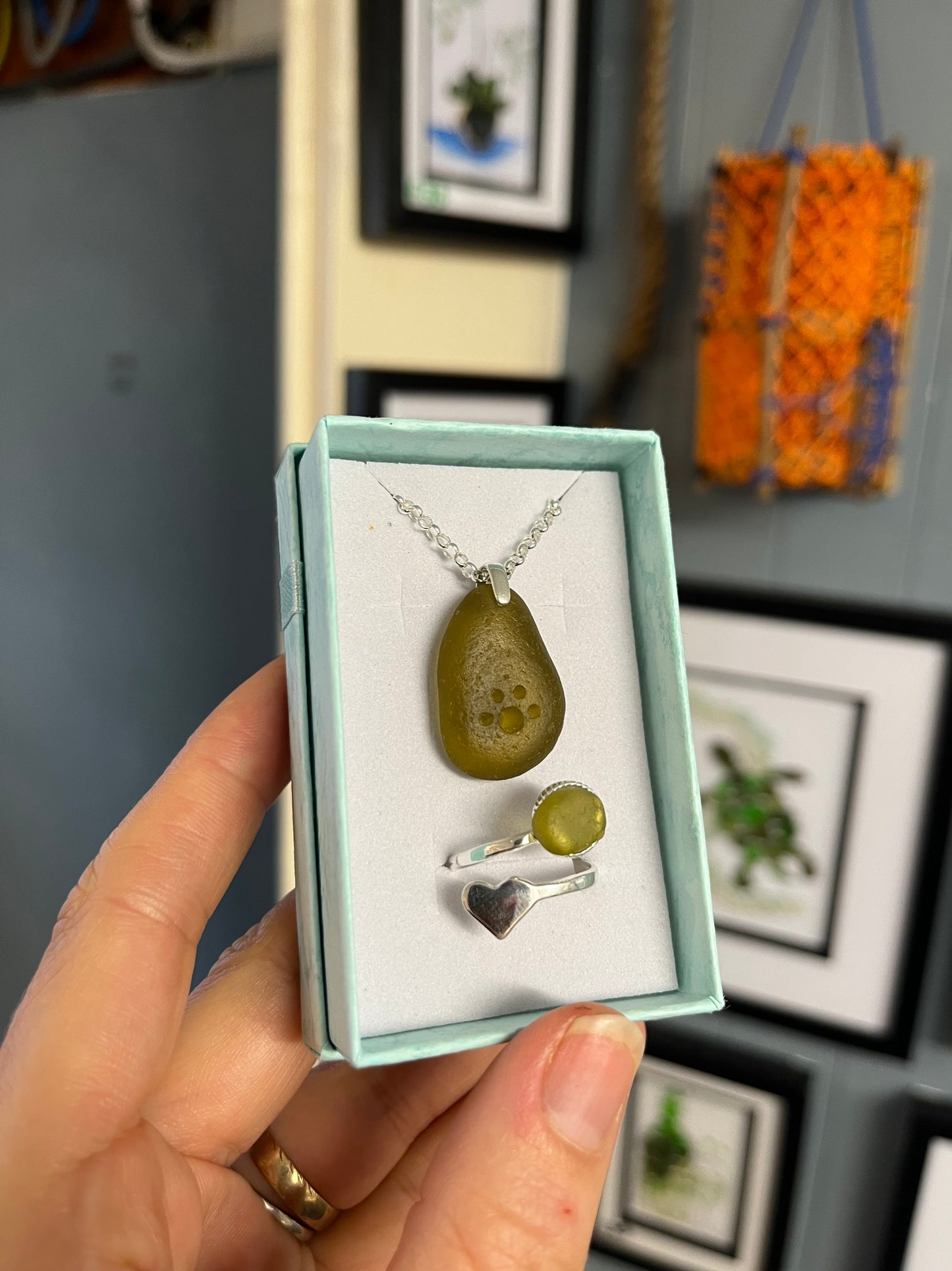 Whitby Sea Glass paw pendant on silver with matching heart ring (Olive)